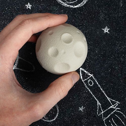 Moon Eraser photo 2